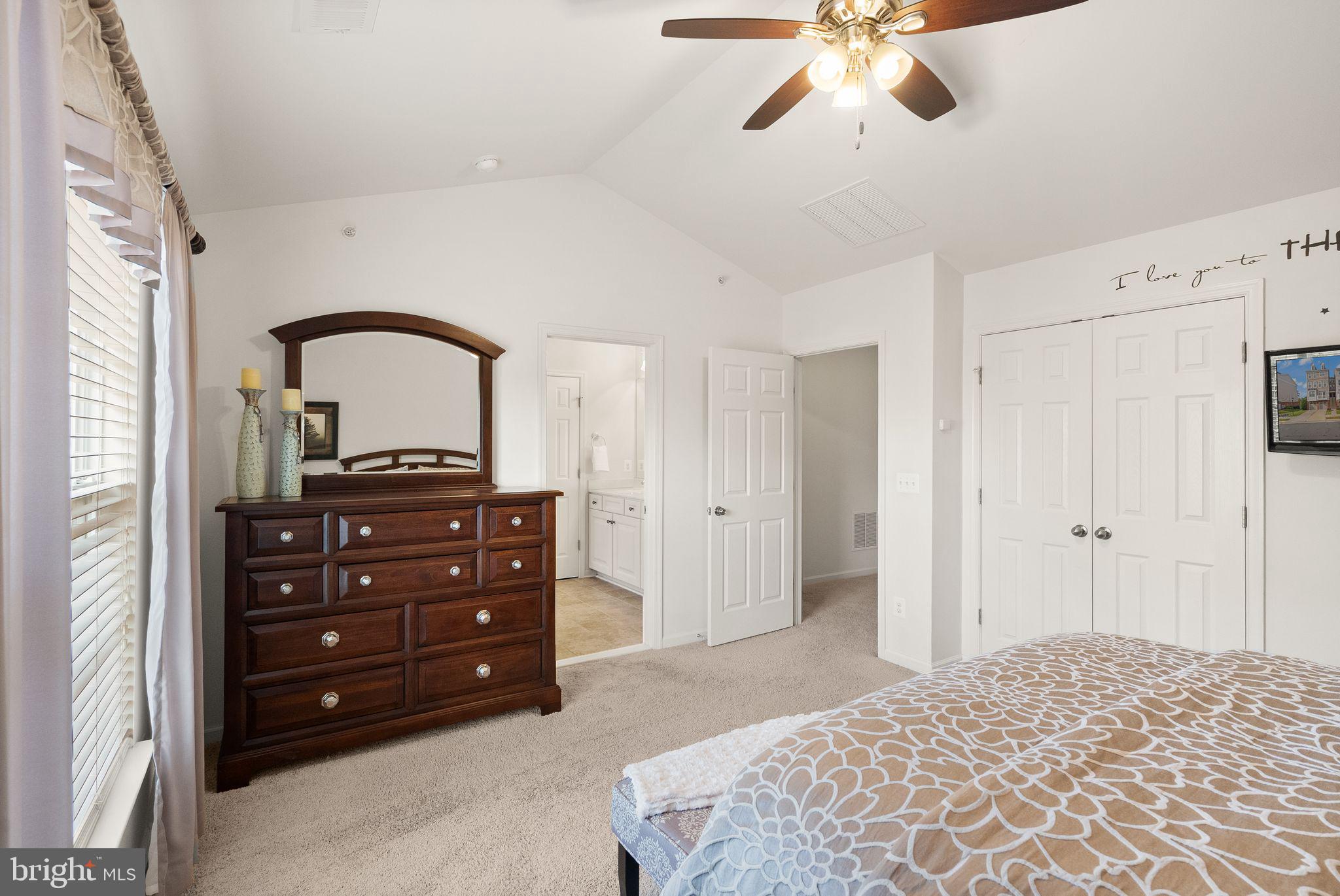 CASCADES PLACE CONDOMINIUM - Residential