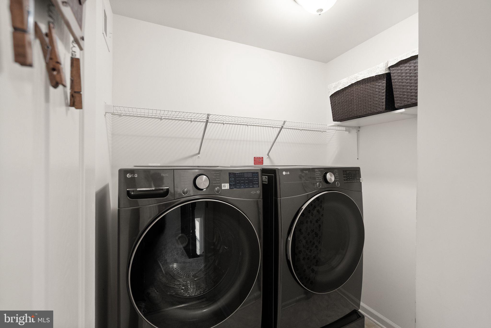 CASCADES PLACE CONDOMINIUM - Residential