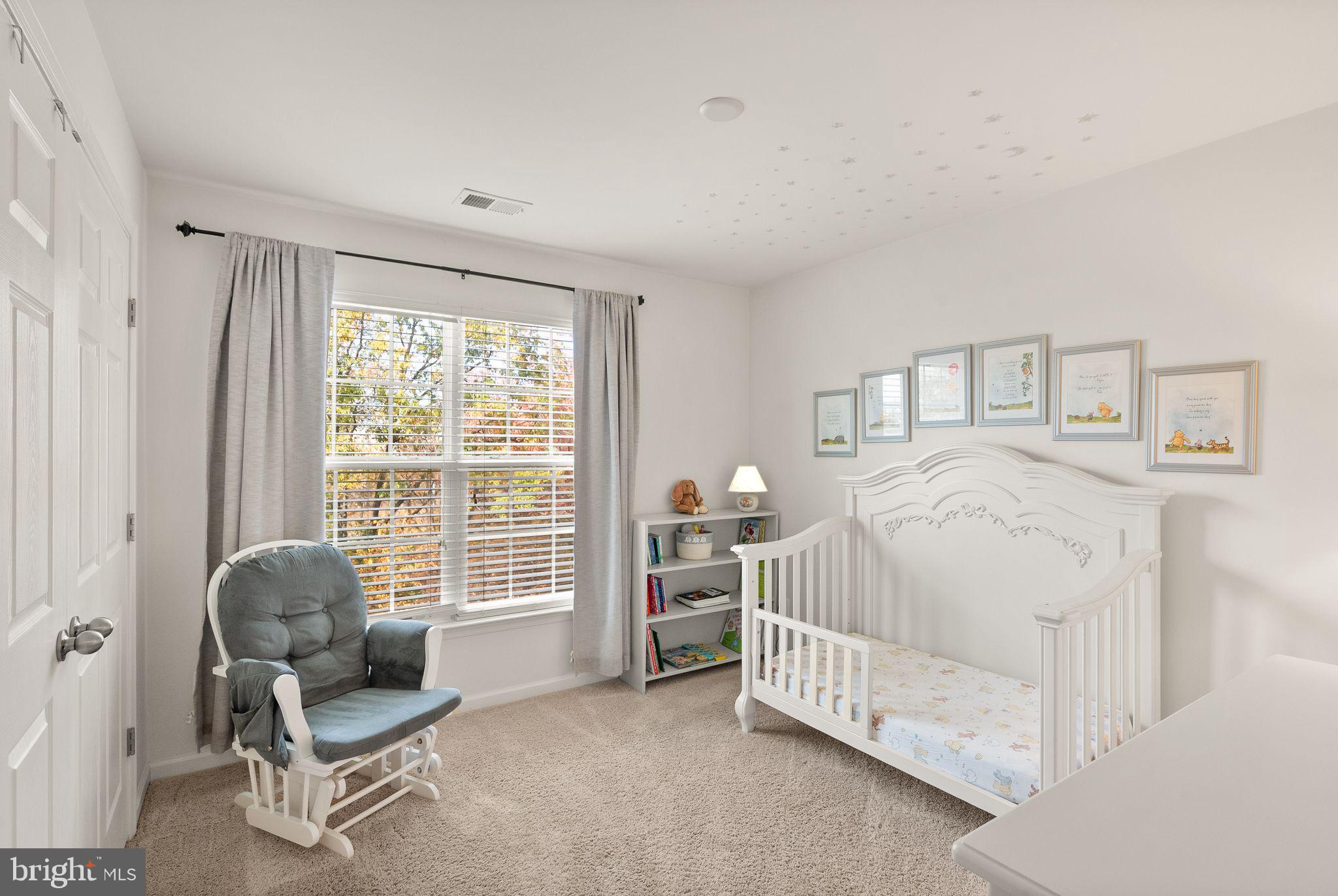 CASCADES PLACE CONDOMINIUM - Residential