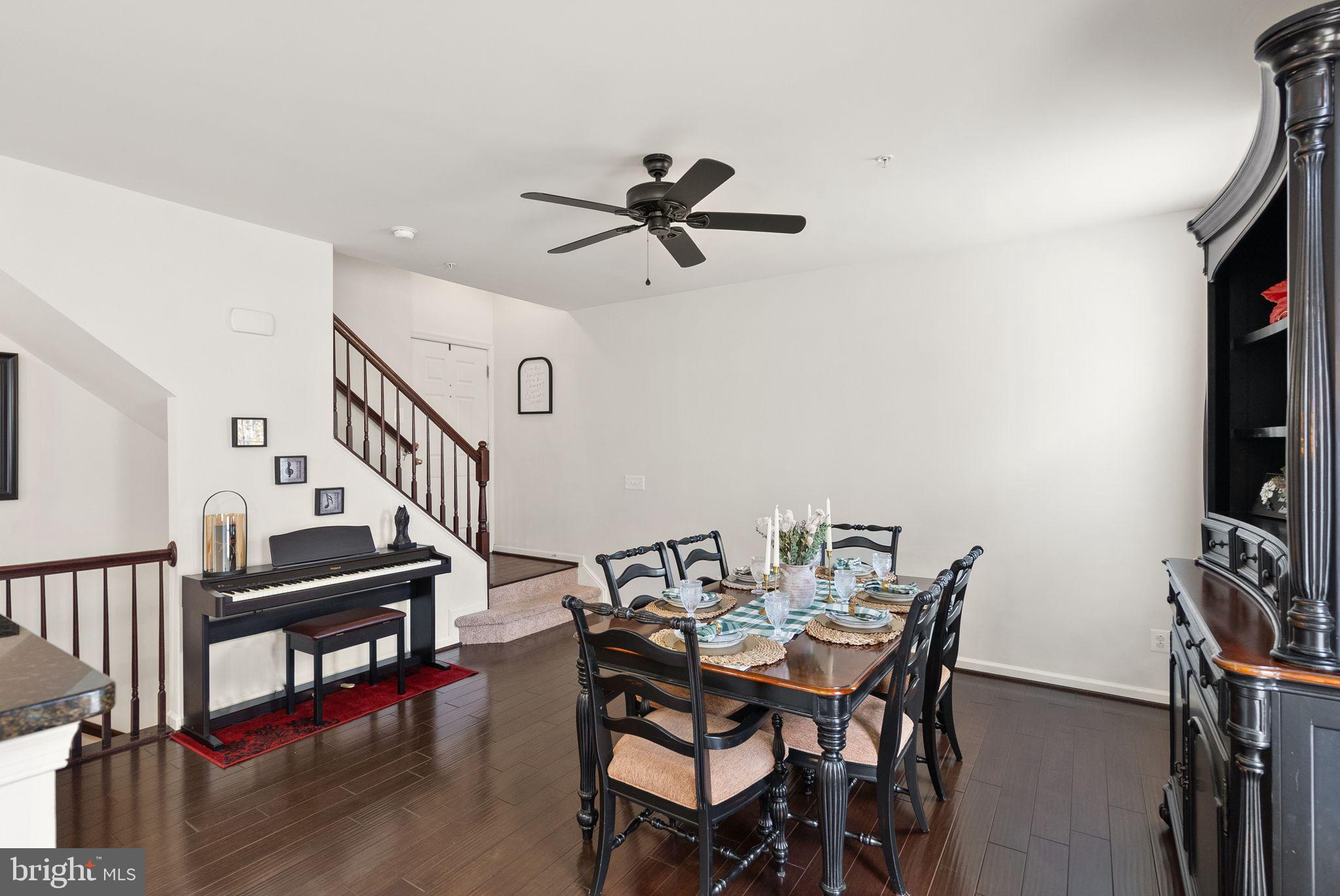 CASCADES PLACE CONDOMINIUM - Residential