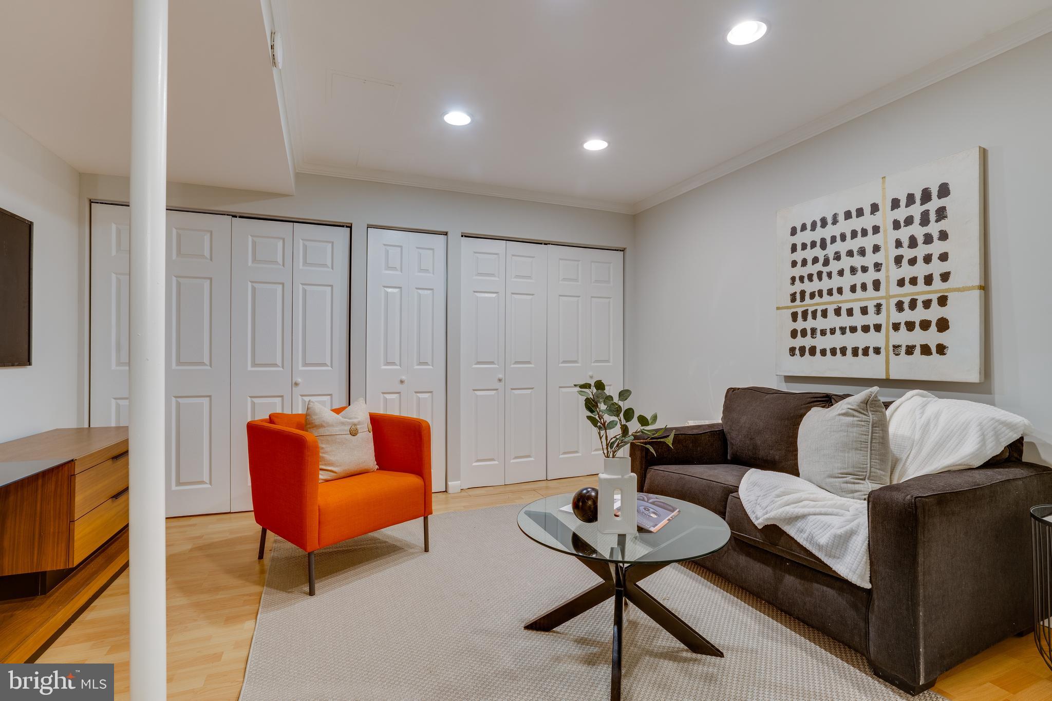 COMSTOCK - Residential