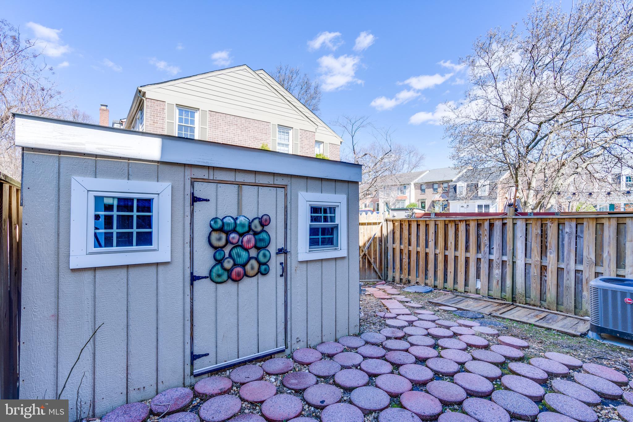 COMSTOCK - Residential