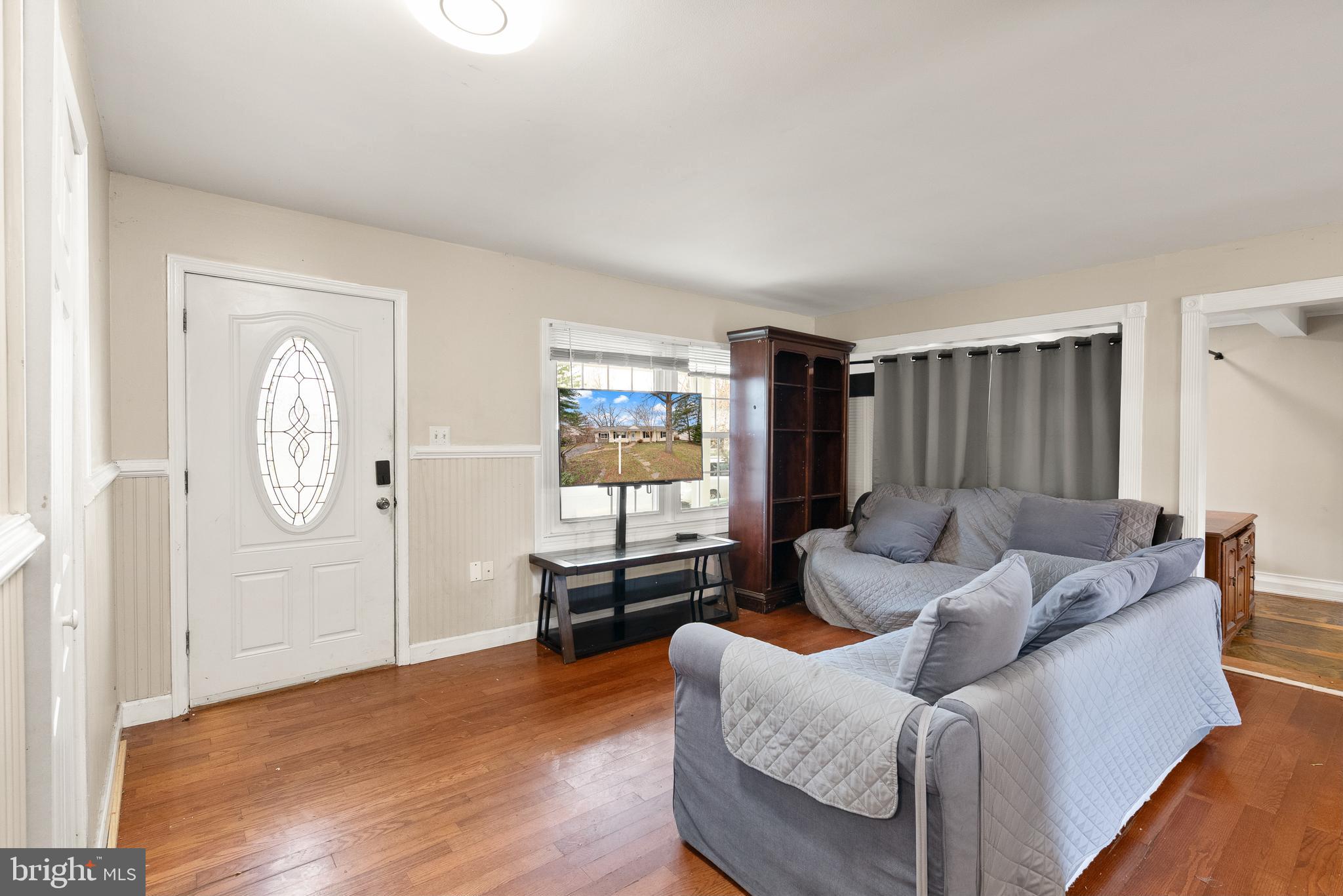 1301 N AMELIA STREET