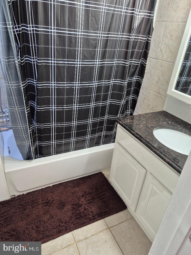 WHITMAN - Residential