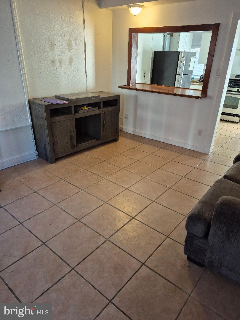 WHITMAN - Residential