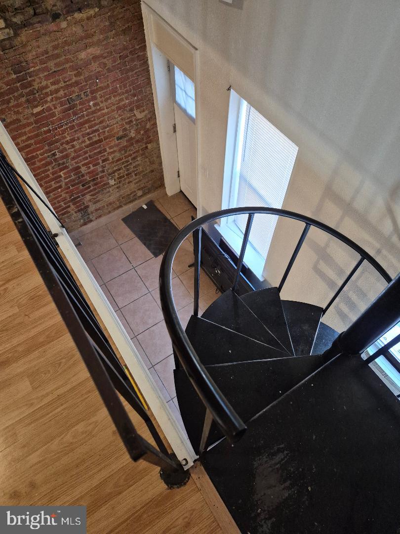 WHITMAN - Residential