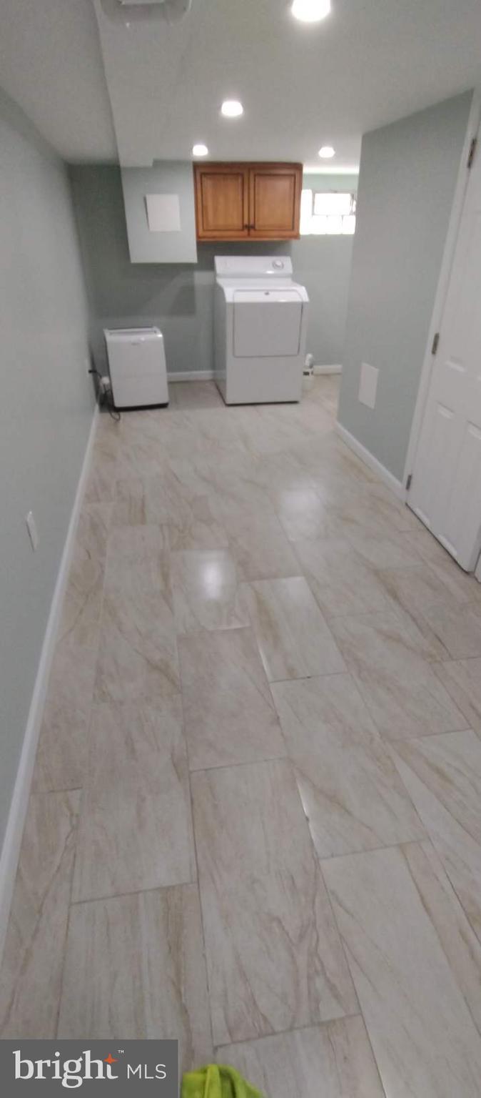 KENSINGTON - Residential Lease