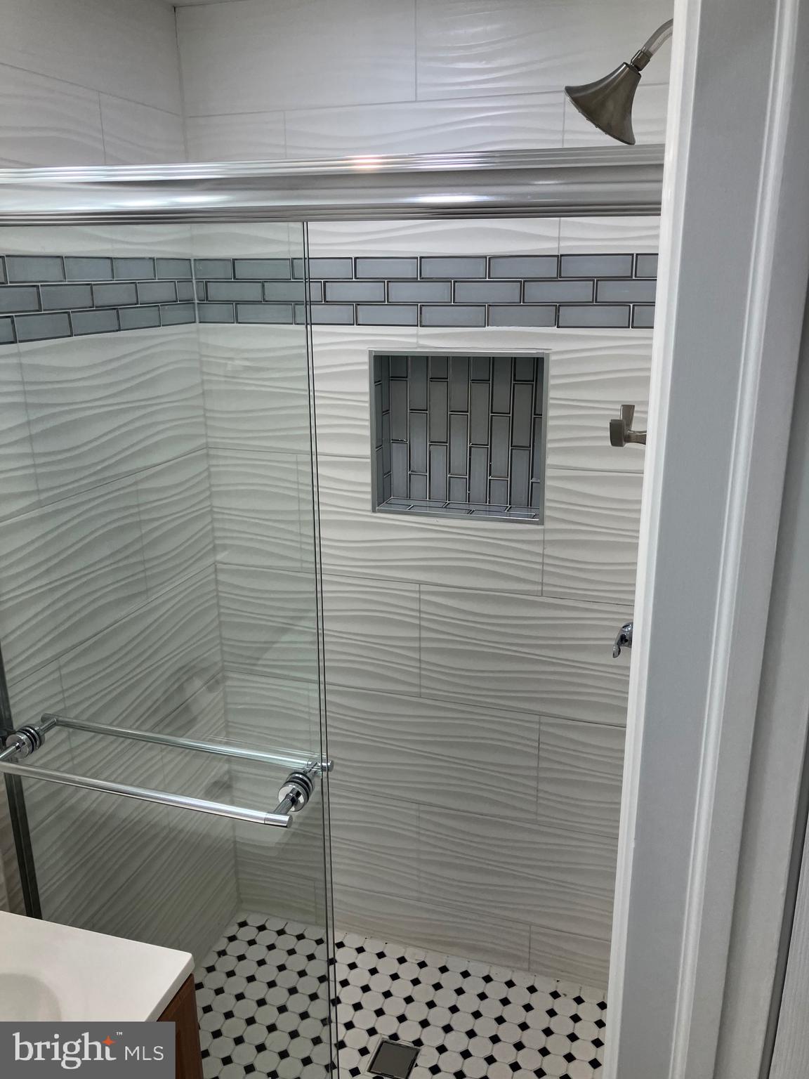 KENSINGTON - Residential Lease