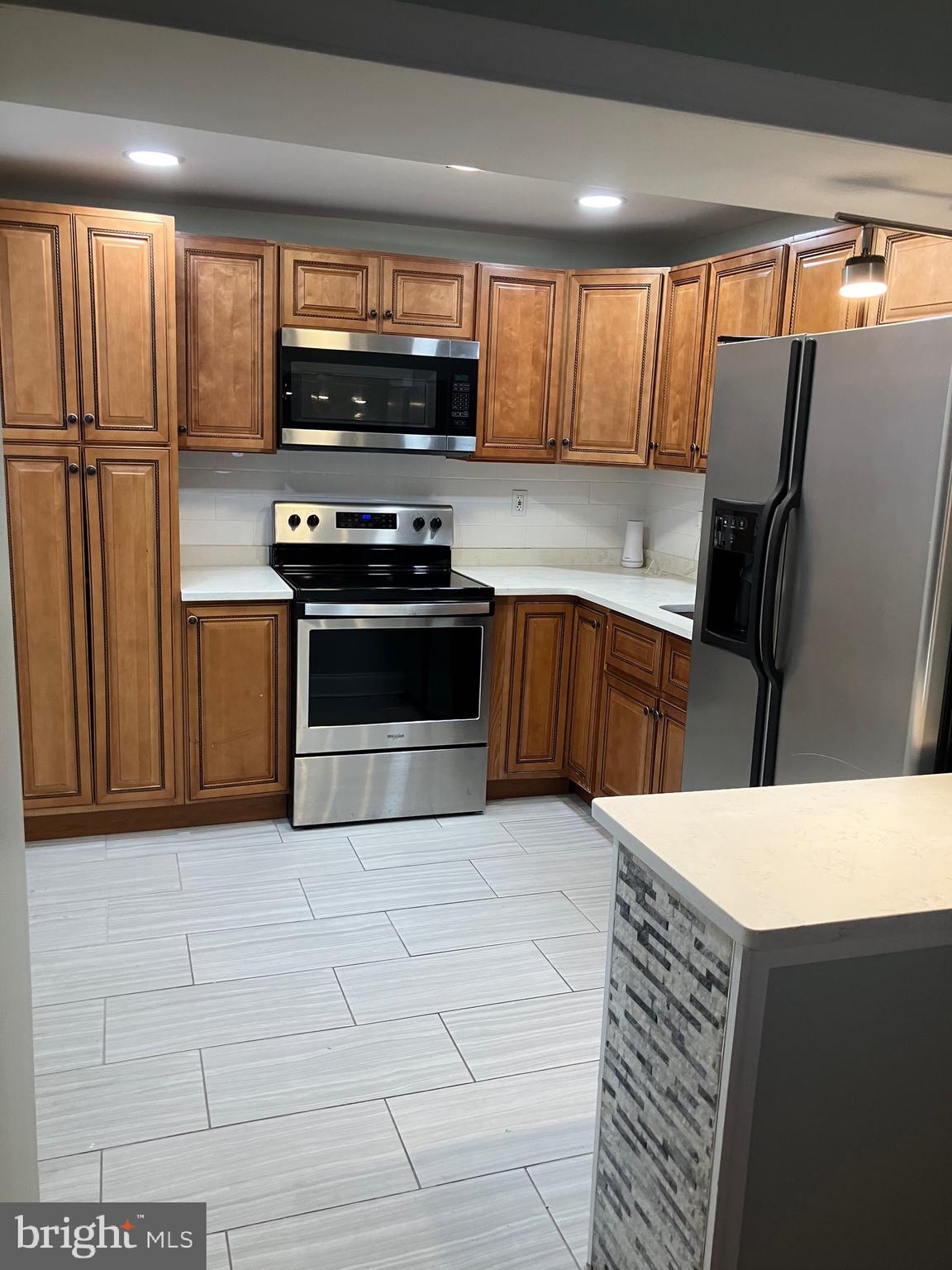 KENSINGTON - Residential Lease