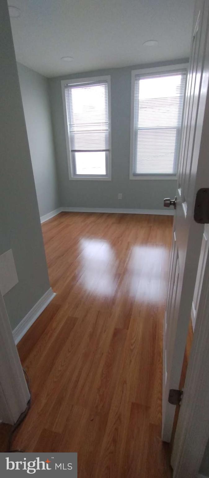 KENSINGTON - Residential Lease