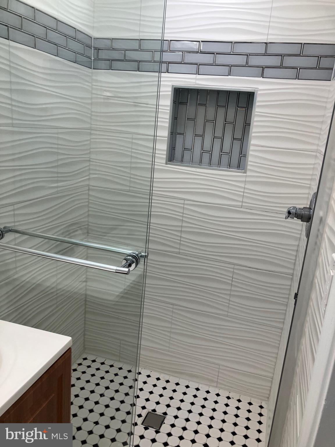 KENSINGTON - Residential Lease