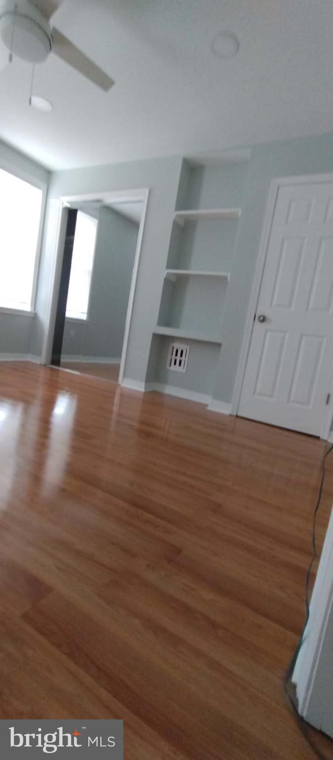 KENSINGTON - Residential Lease