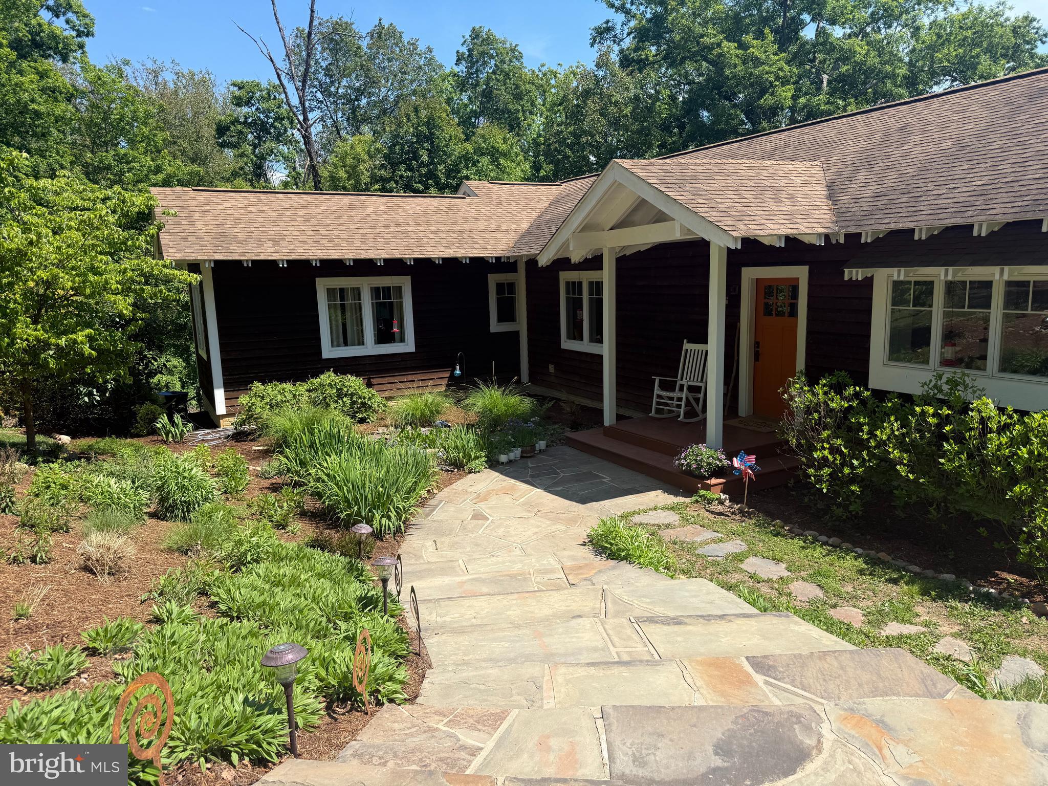 801 WOODSIDE DRIVE