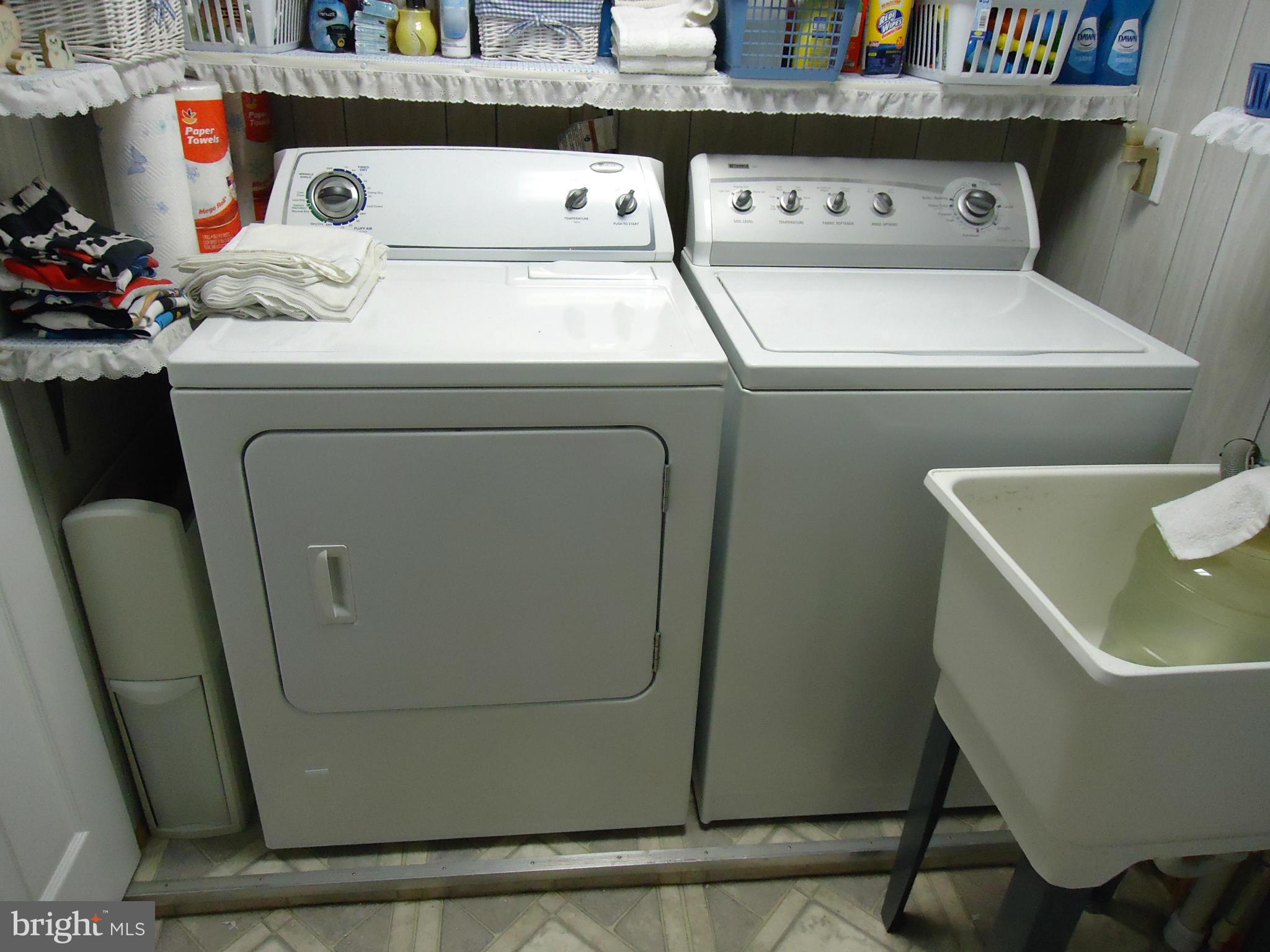 GRAY MANOR - Residential