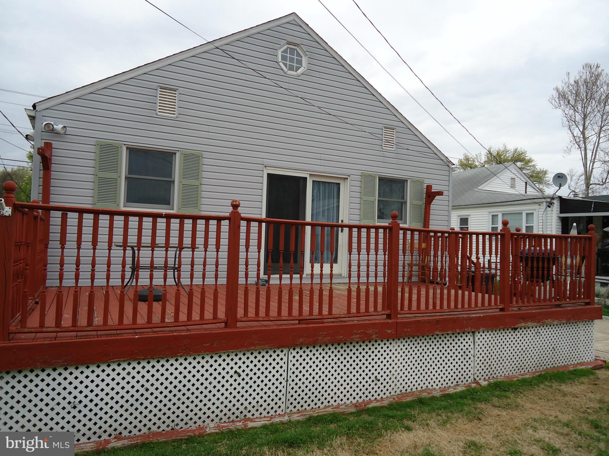 GRAY MANOR - Residential