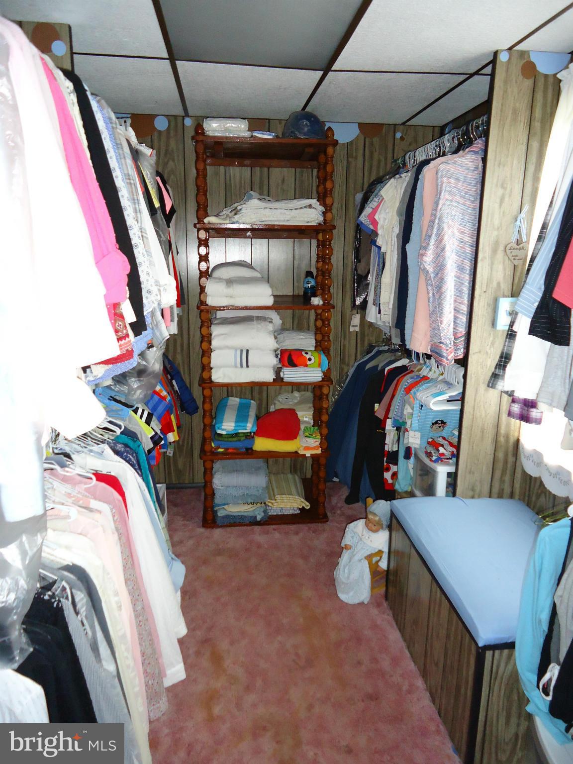 GRAY MANOR - Residential