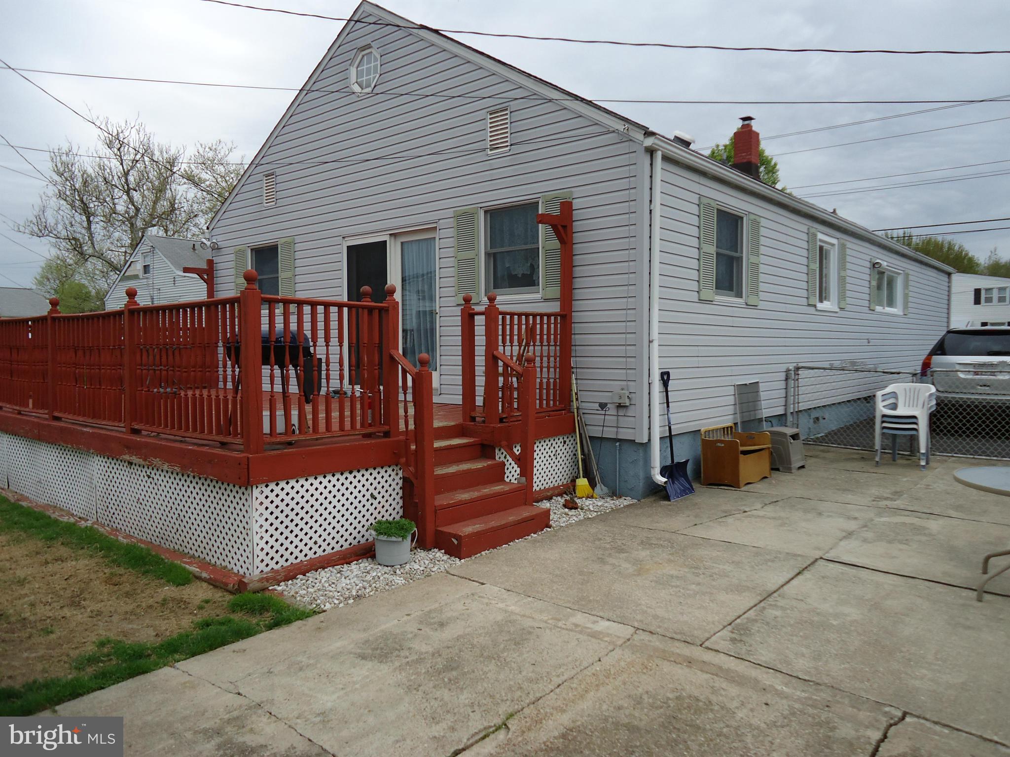 GRAY MANOR - Residential