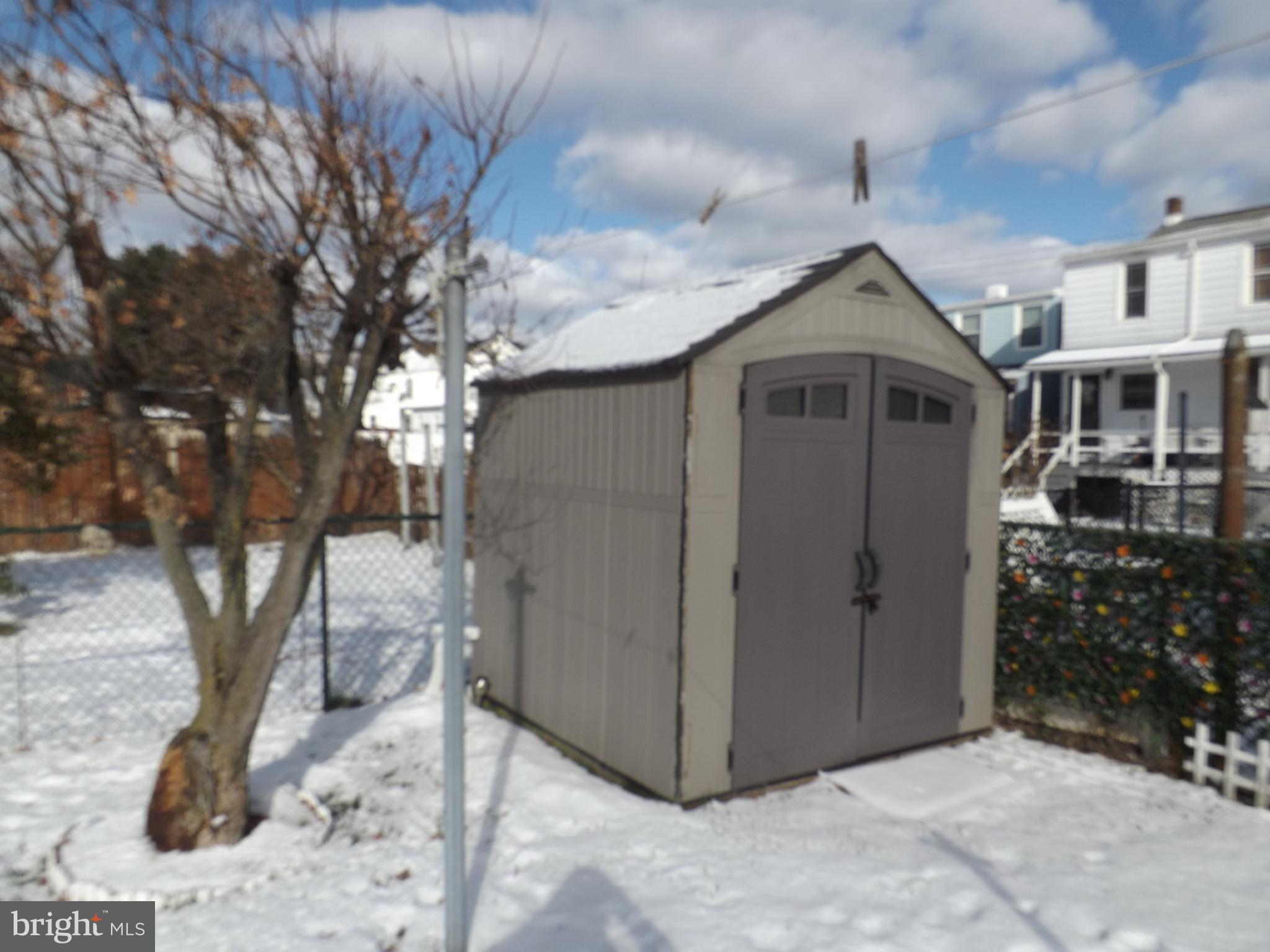 141 S NICHOLAS STREET