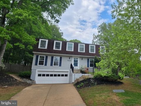 Photo of 15923 Fairway Drive, DUMFRIES, VA 22025 (MLS # VAPW2117784)
