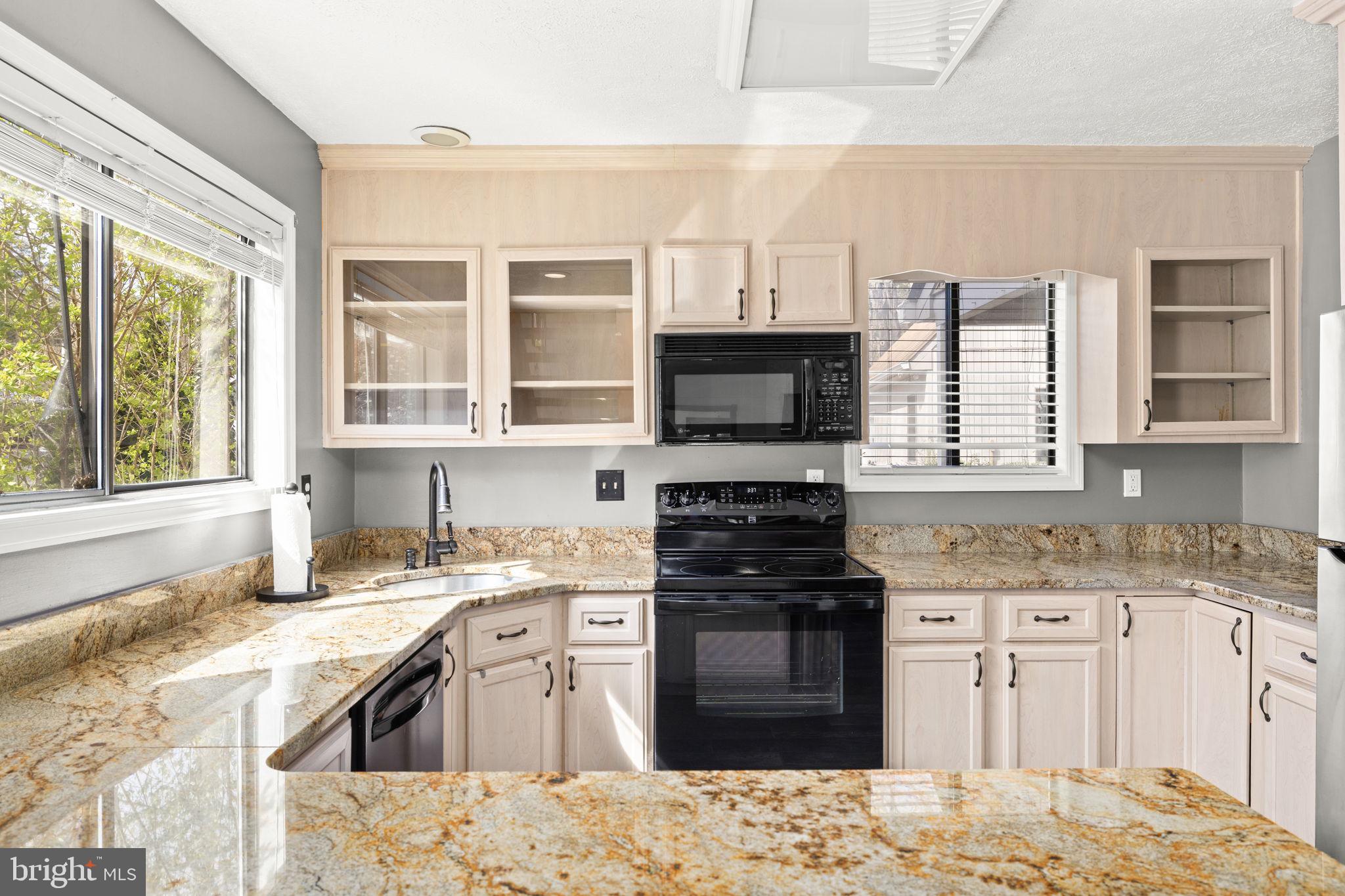 LAKE OF THE WOODS - Residential