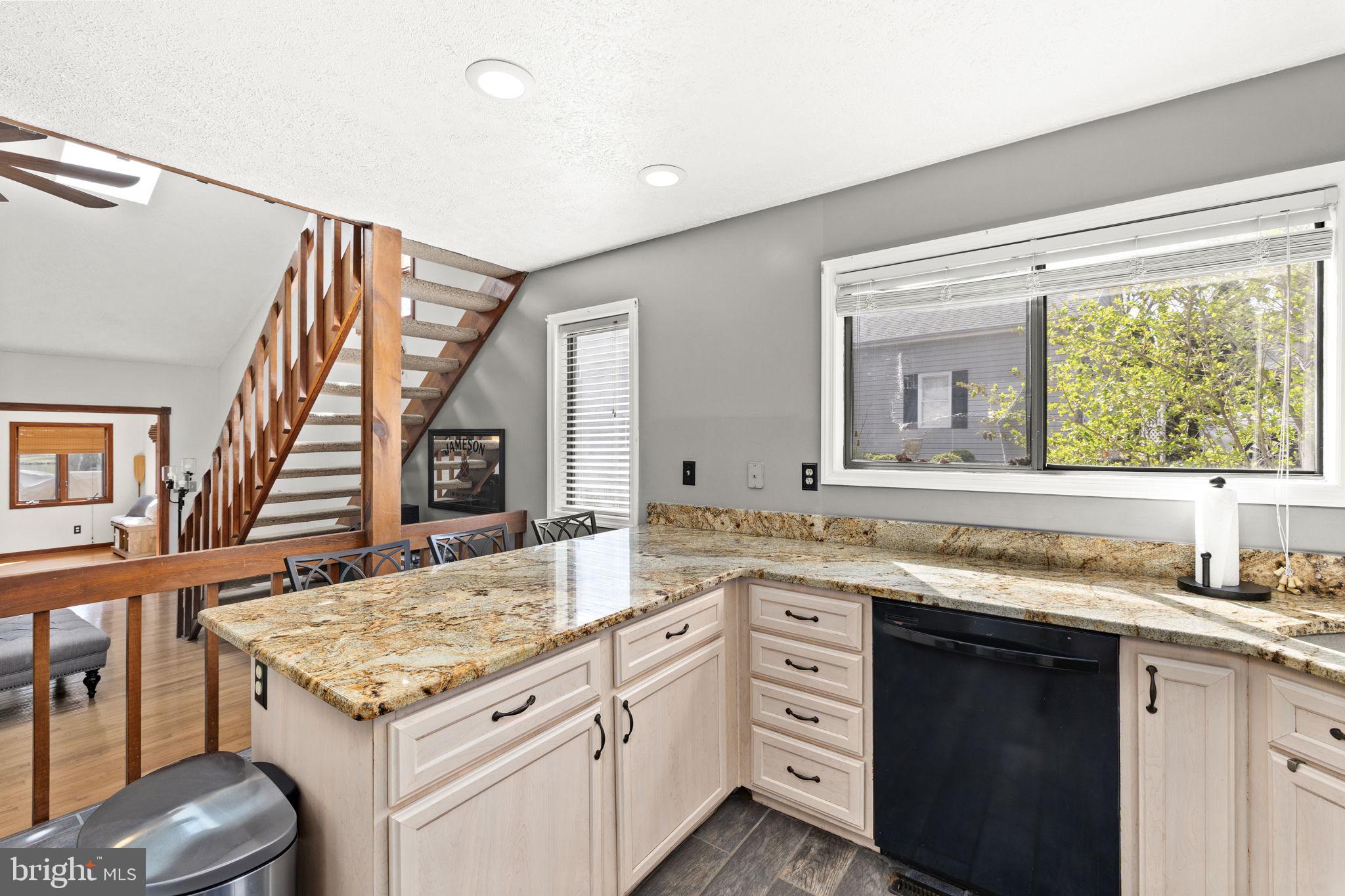 LAKE OF THE WOODS - Residential