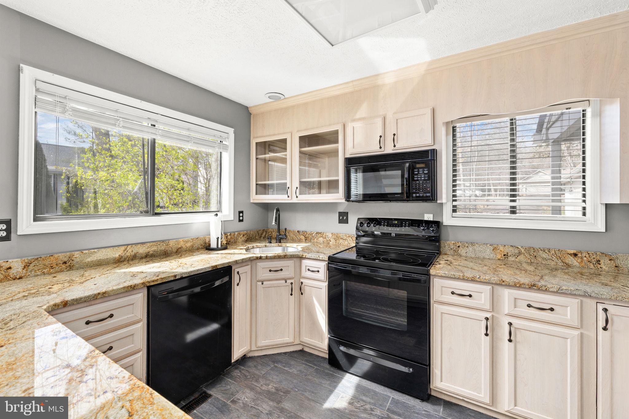 LAKE OF THE WOODS - Residential