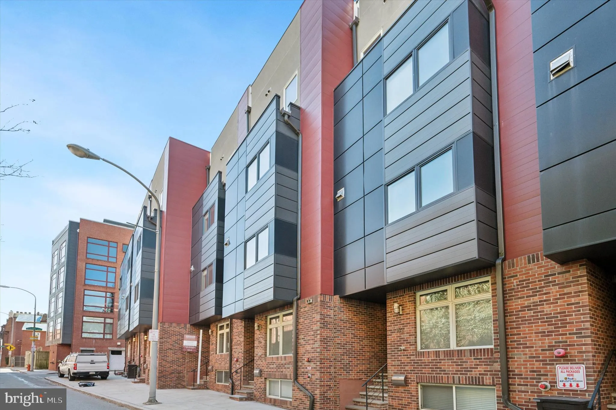 Philadelphia, Pennsylvania 19106, United States, 3 Bedrooms Bedrooms, ,5 BathroomsBathrooms,Residential,Active,86176