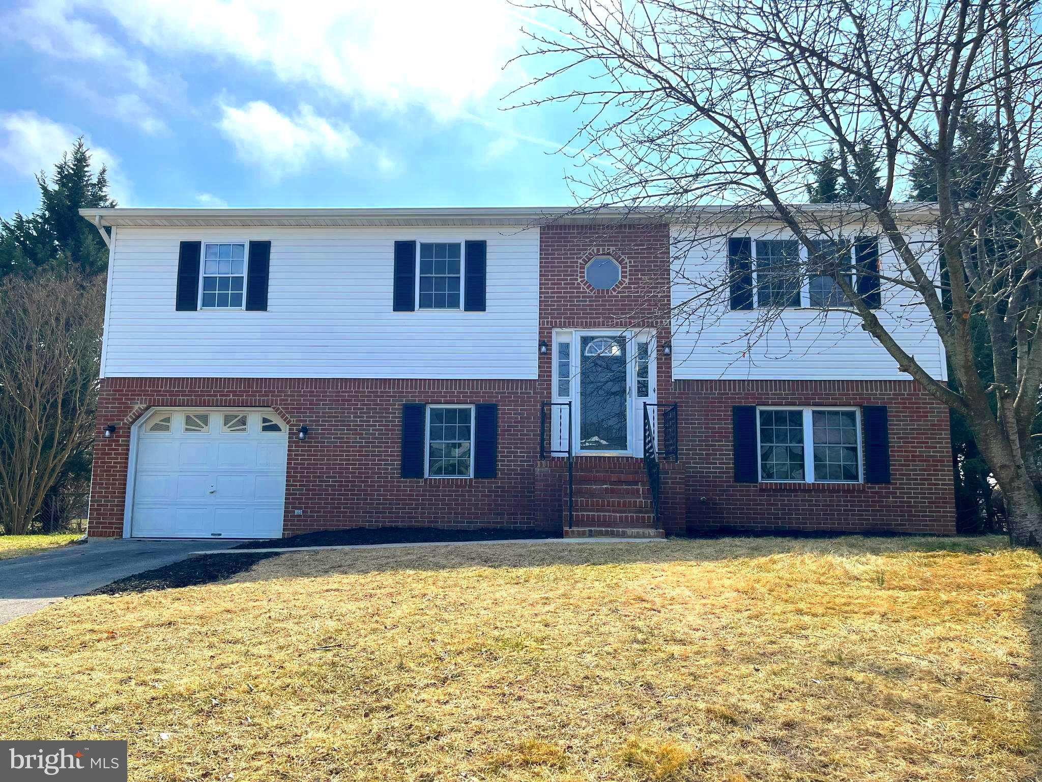 OPEQUON MEADOWS - Residential