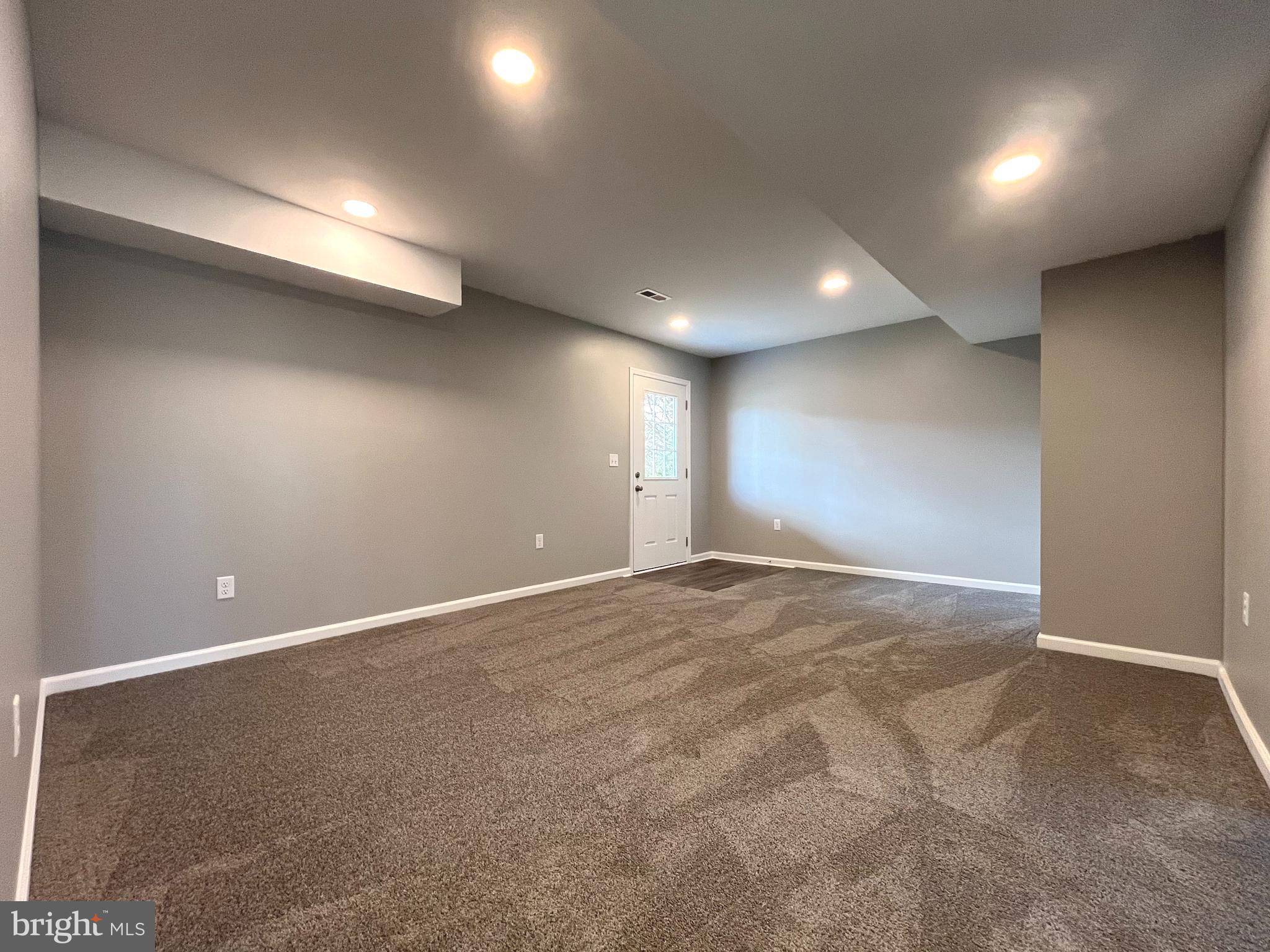 OPEQUON MEADOWS - Residential