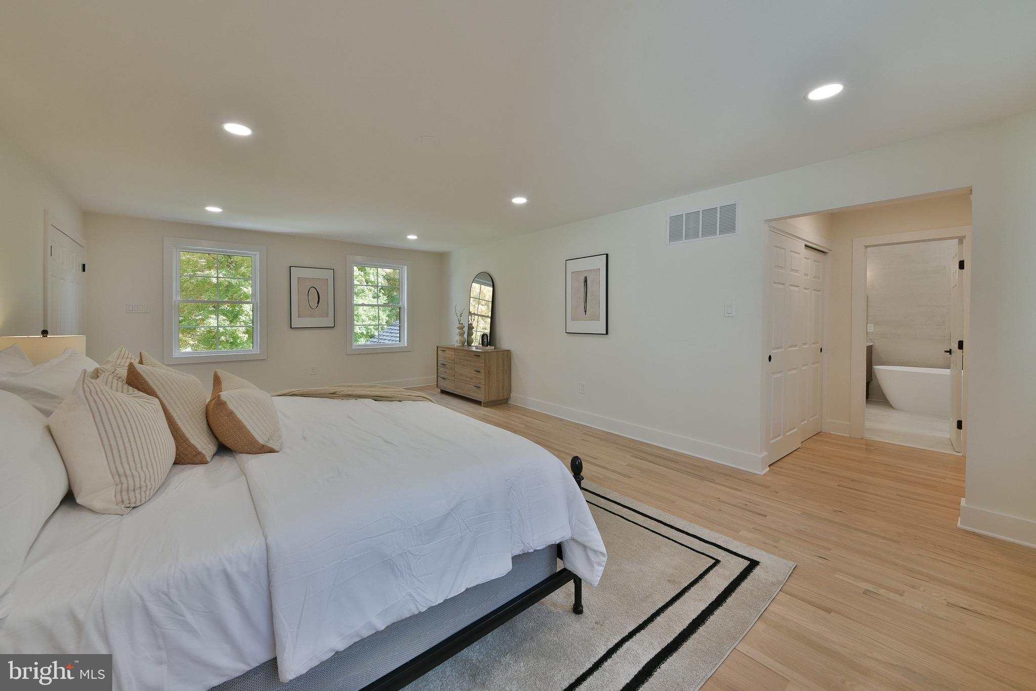 MIRROR LAKE FARMS - Residential