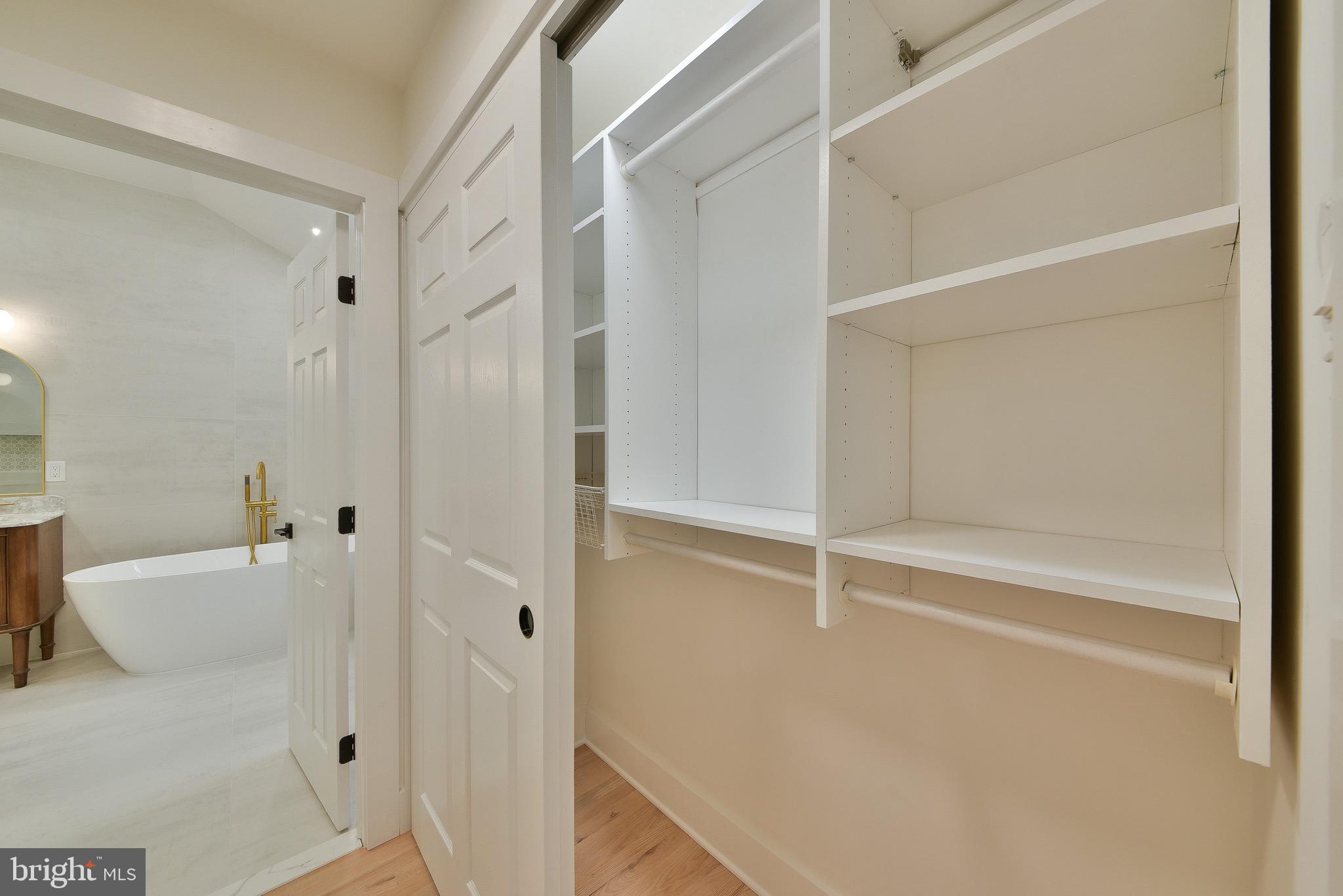 MIRROR LAKE FARMS - Residential