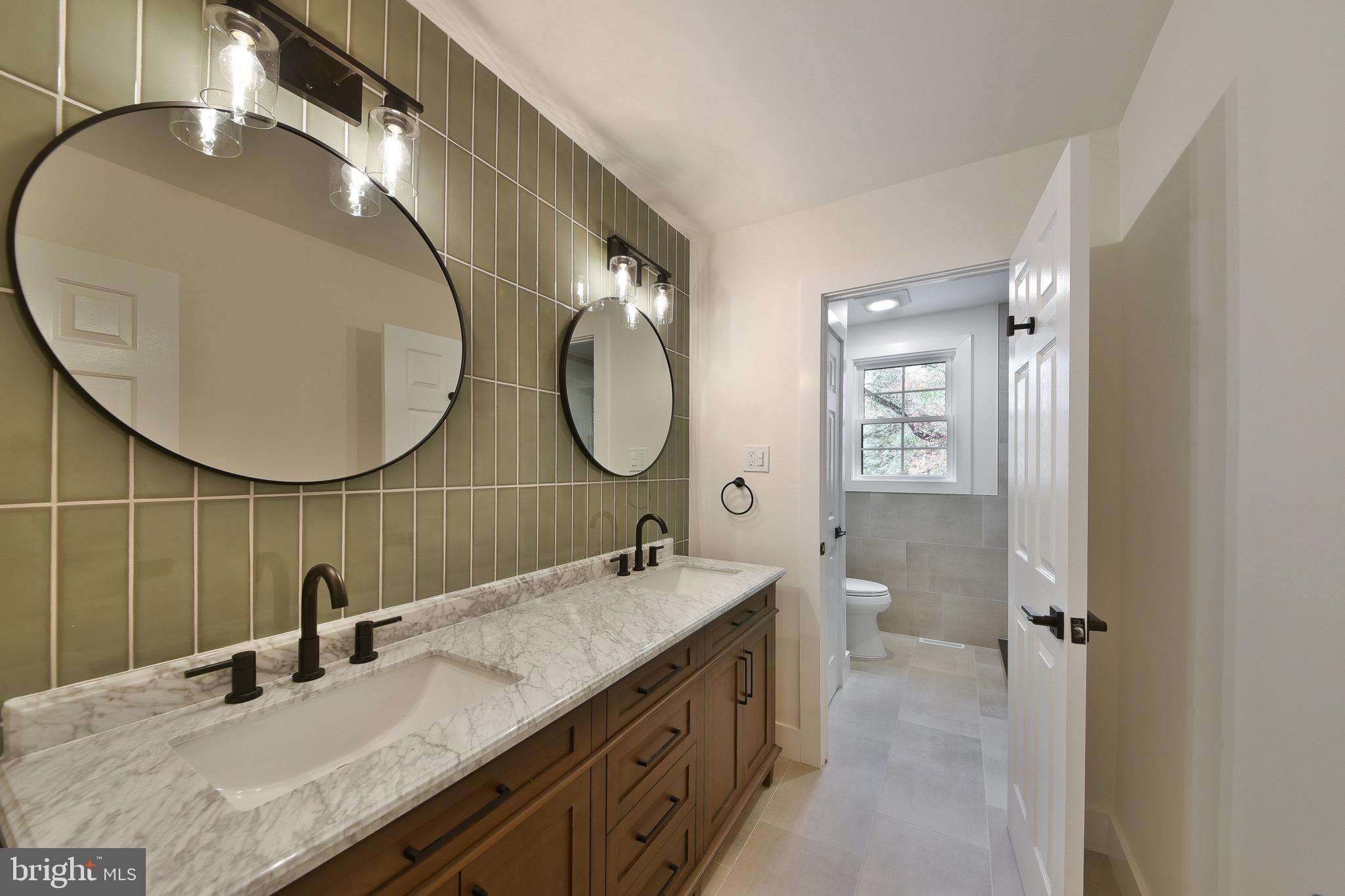 MIRROR LAKE FARMS - Residential