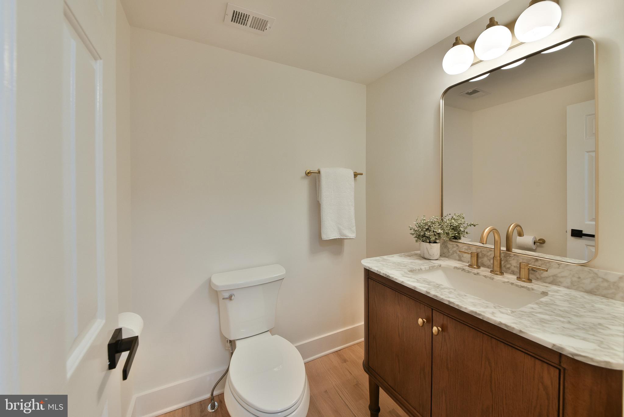 MIRROR LAKE FARMS - Residential