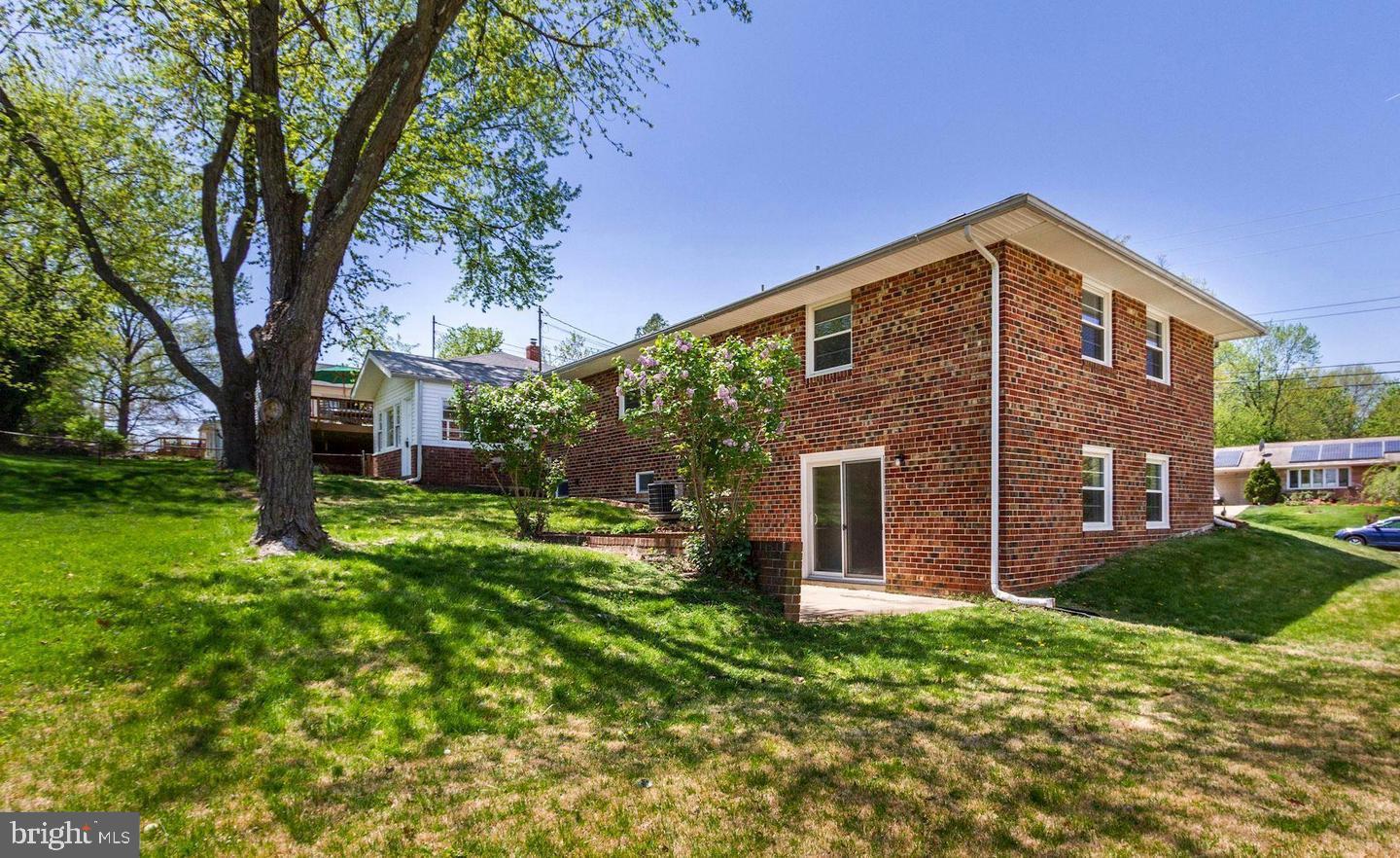 CALVERTON - Residential