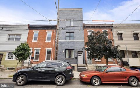Townhouse For Sale - 1818 Dickinson Street<br/> PHILADELPHIA, PA 19146