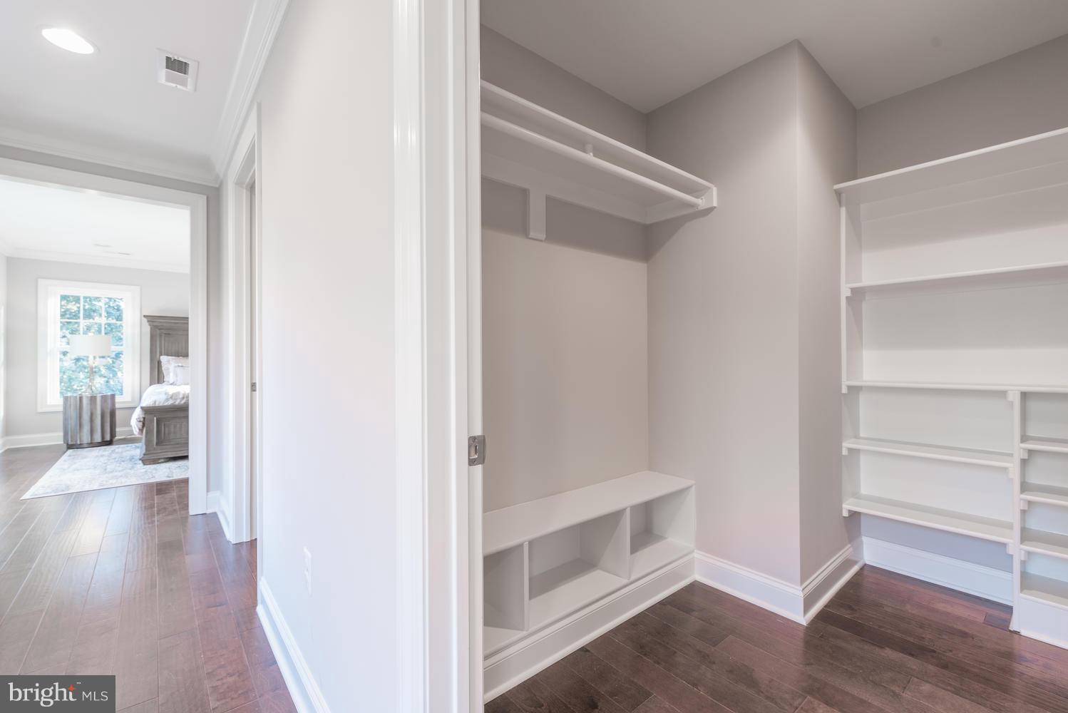 BRADDOCK HEIGHTS - Residential