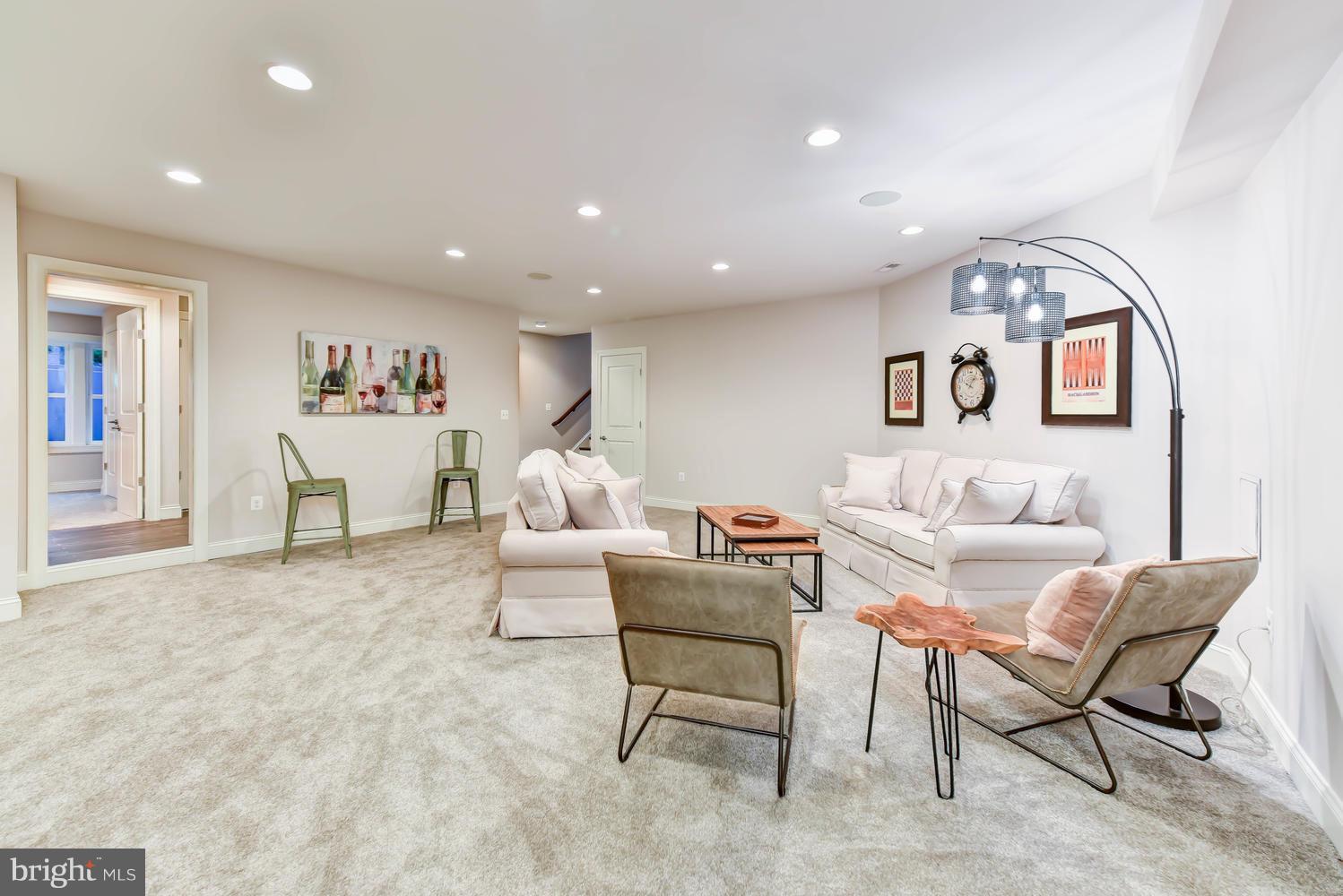 BRADDOCK HEIGHTS - Residential