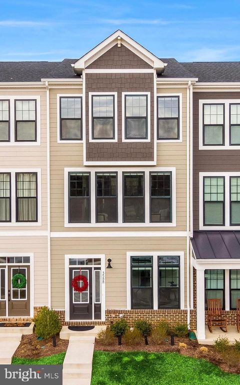 3588 STEPHENSONS HILL LANE MARSHALL VA 20115