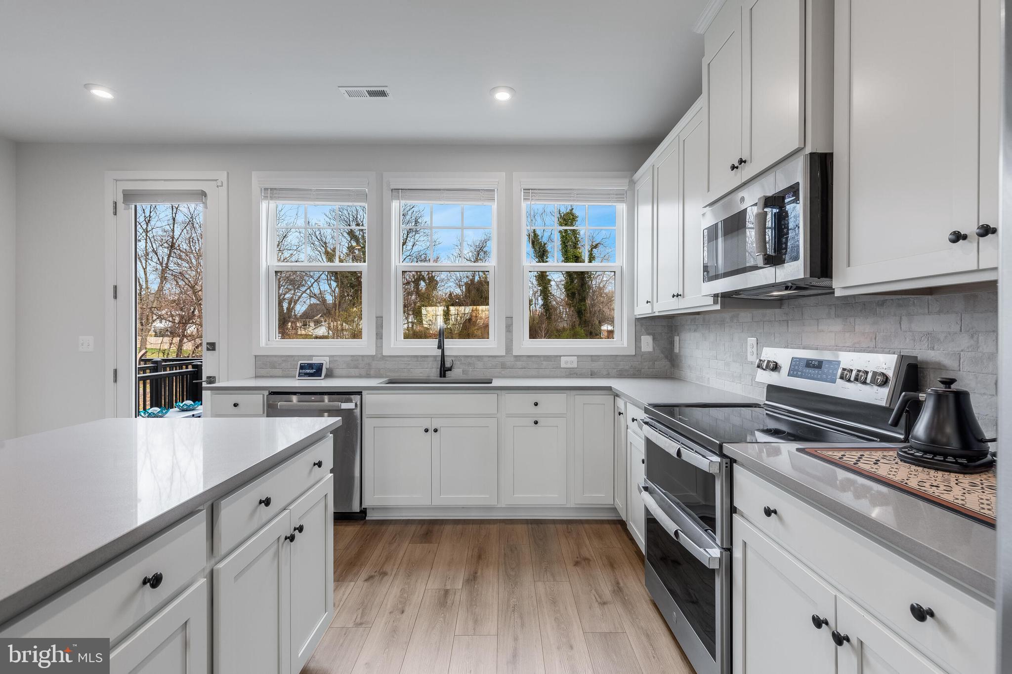 HERITAGE AT MARSHALL - Residential