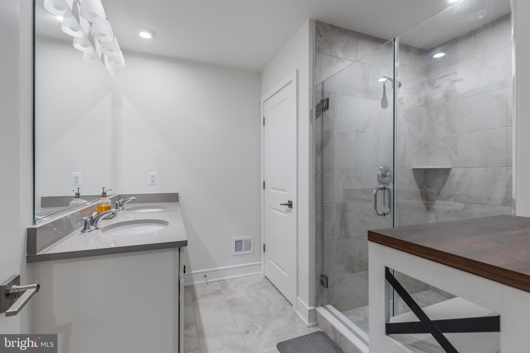 HERITAGE AT MARSHALL - Residential