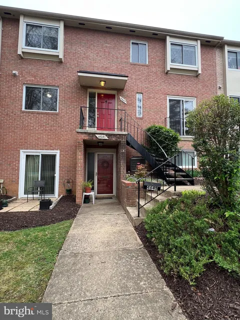 4645 Logsdon Drive, Annandale, VA MLS: VAFX2218708