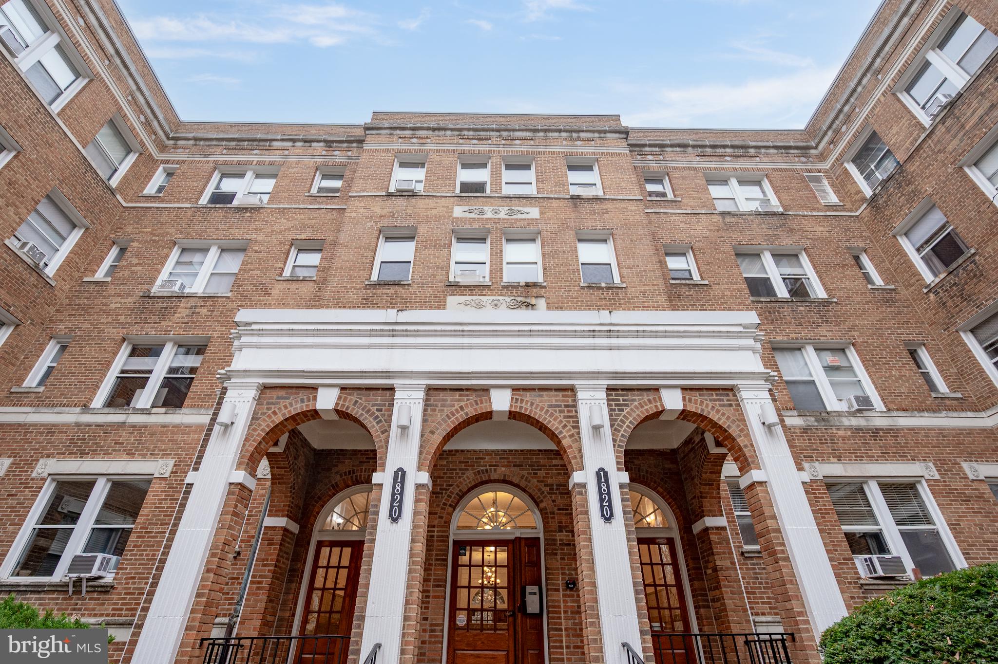 1820 CLYDESDALE PLACE NW 411