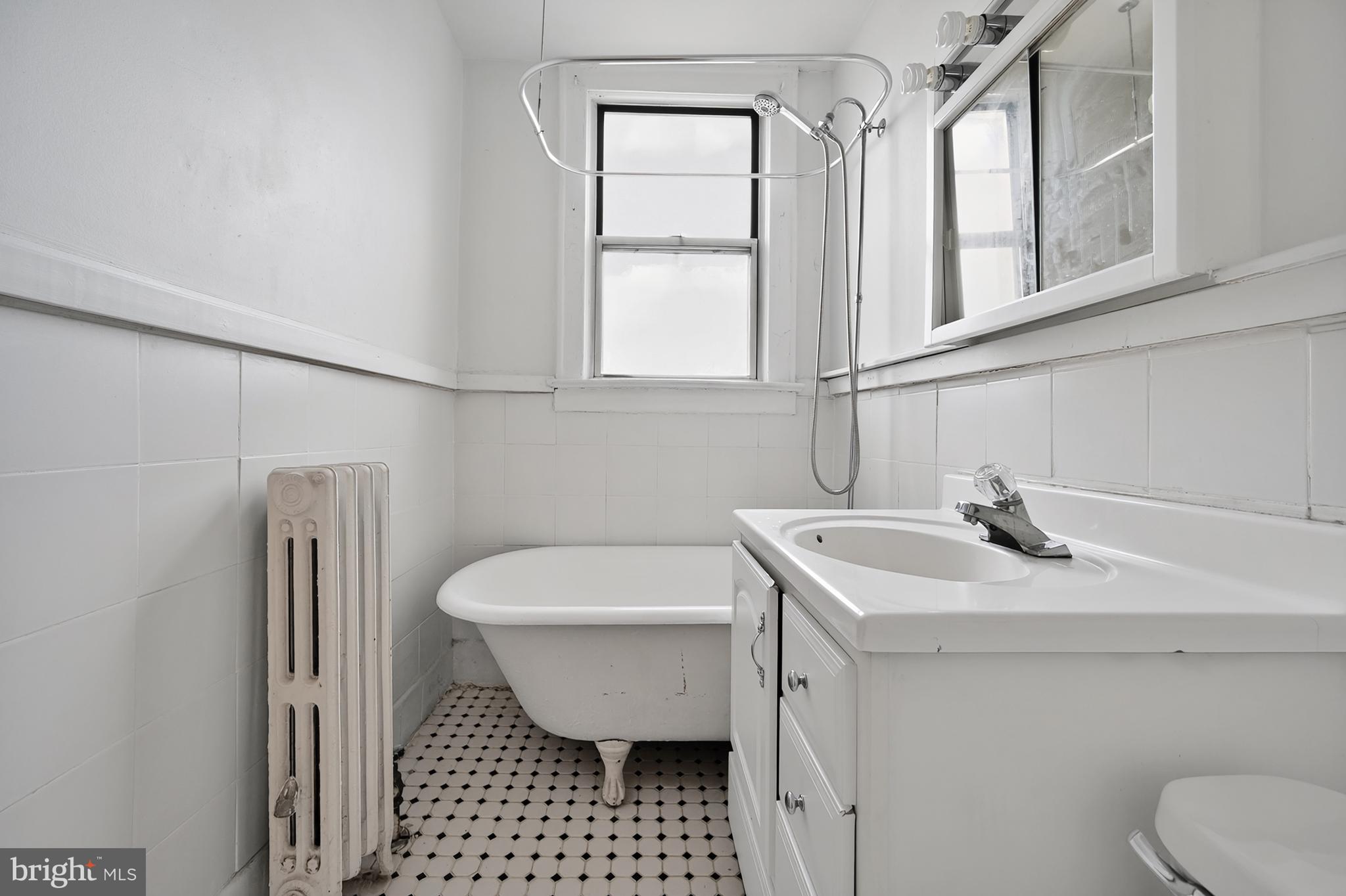 ADAMS MORGAN - Residential