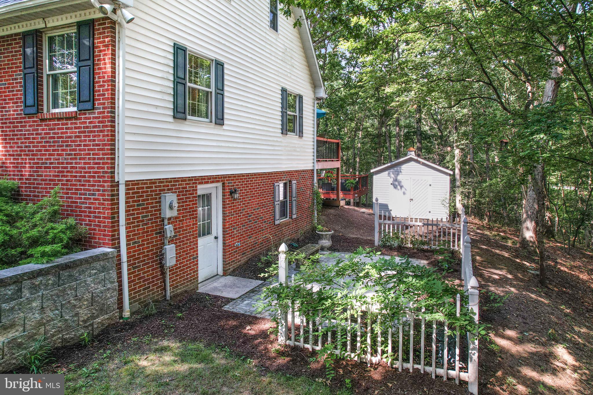 LAKEWOOD - Residential