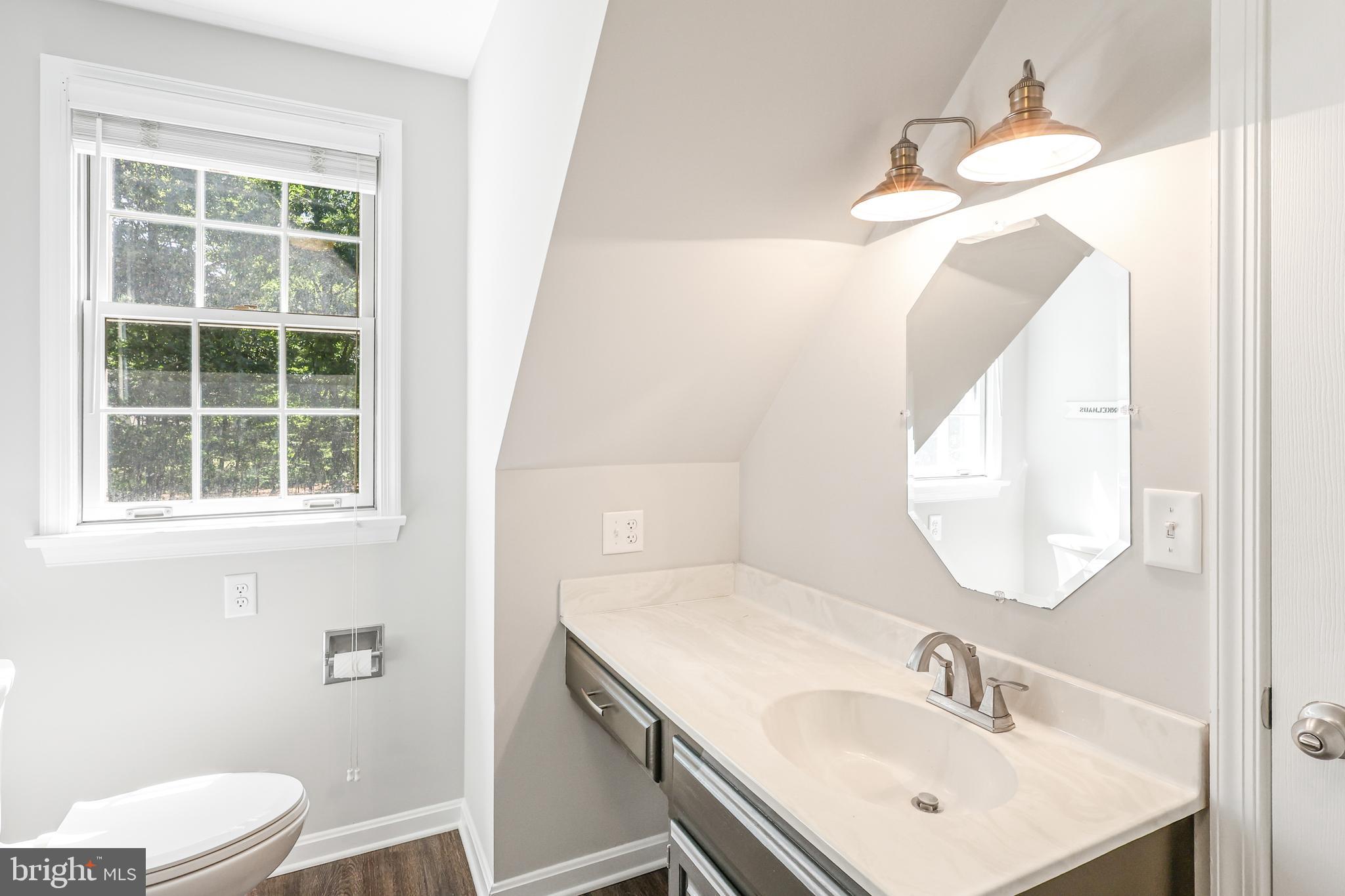 LAKEWOOD - Residential