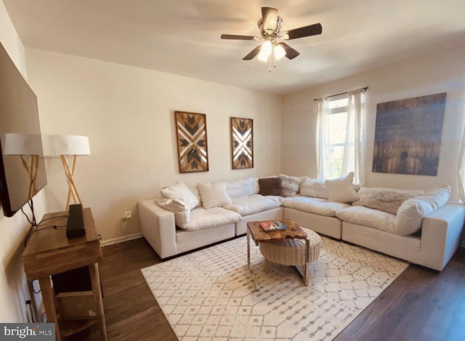 CREEKSTONE VILLAGE - Residential Lease