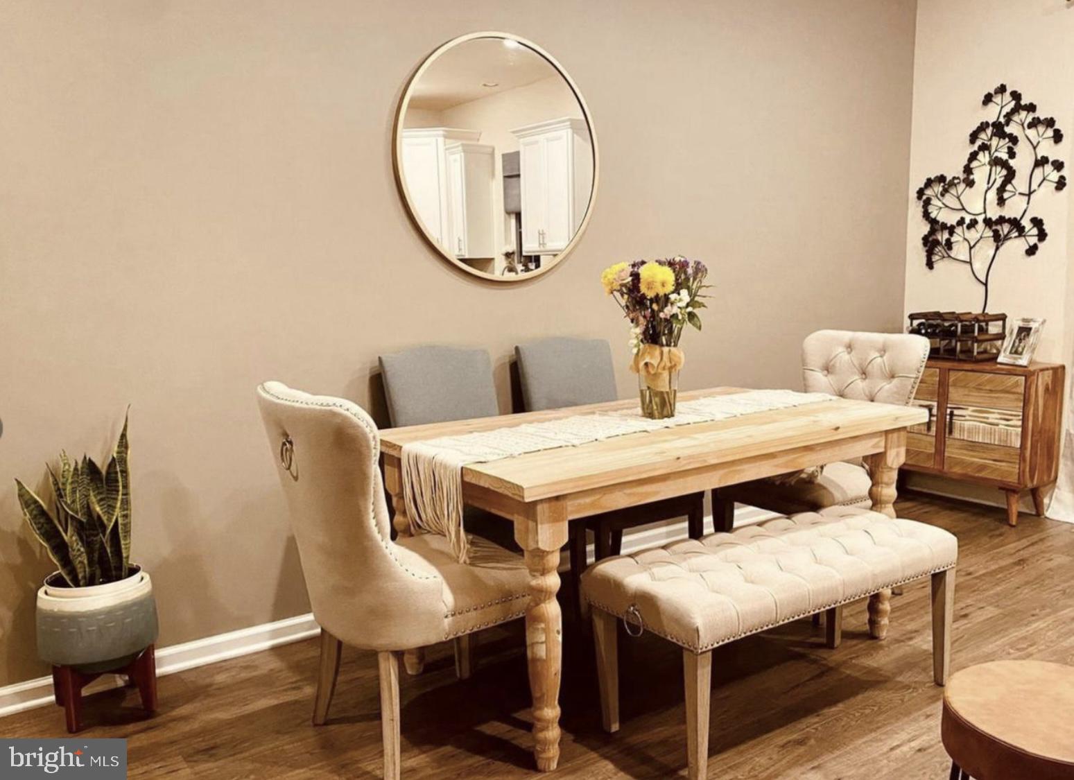 CREEKSTONE VILLAGE - Residential Lease