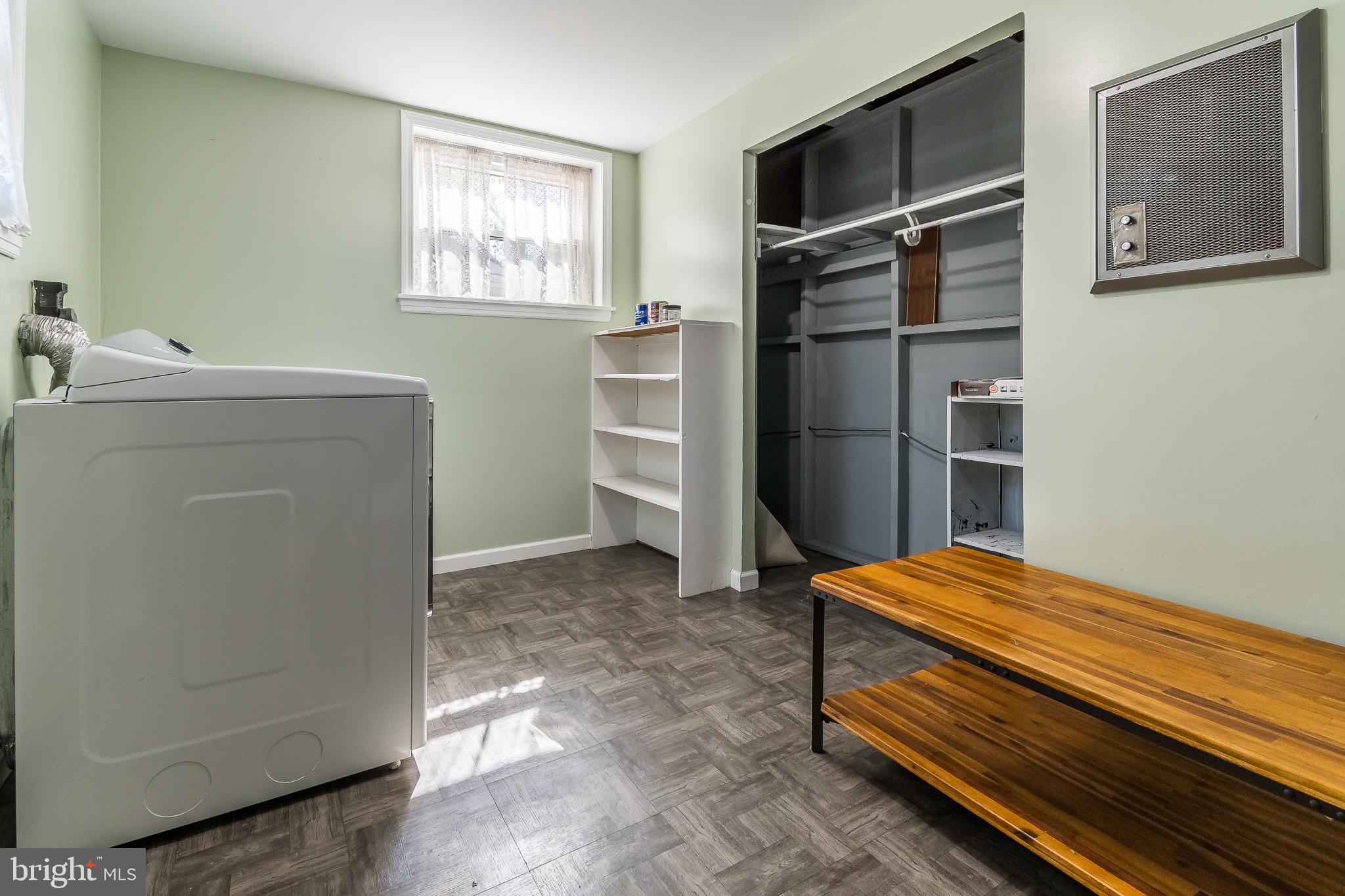 STERLING  PARK - Residential