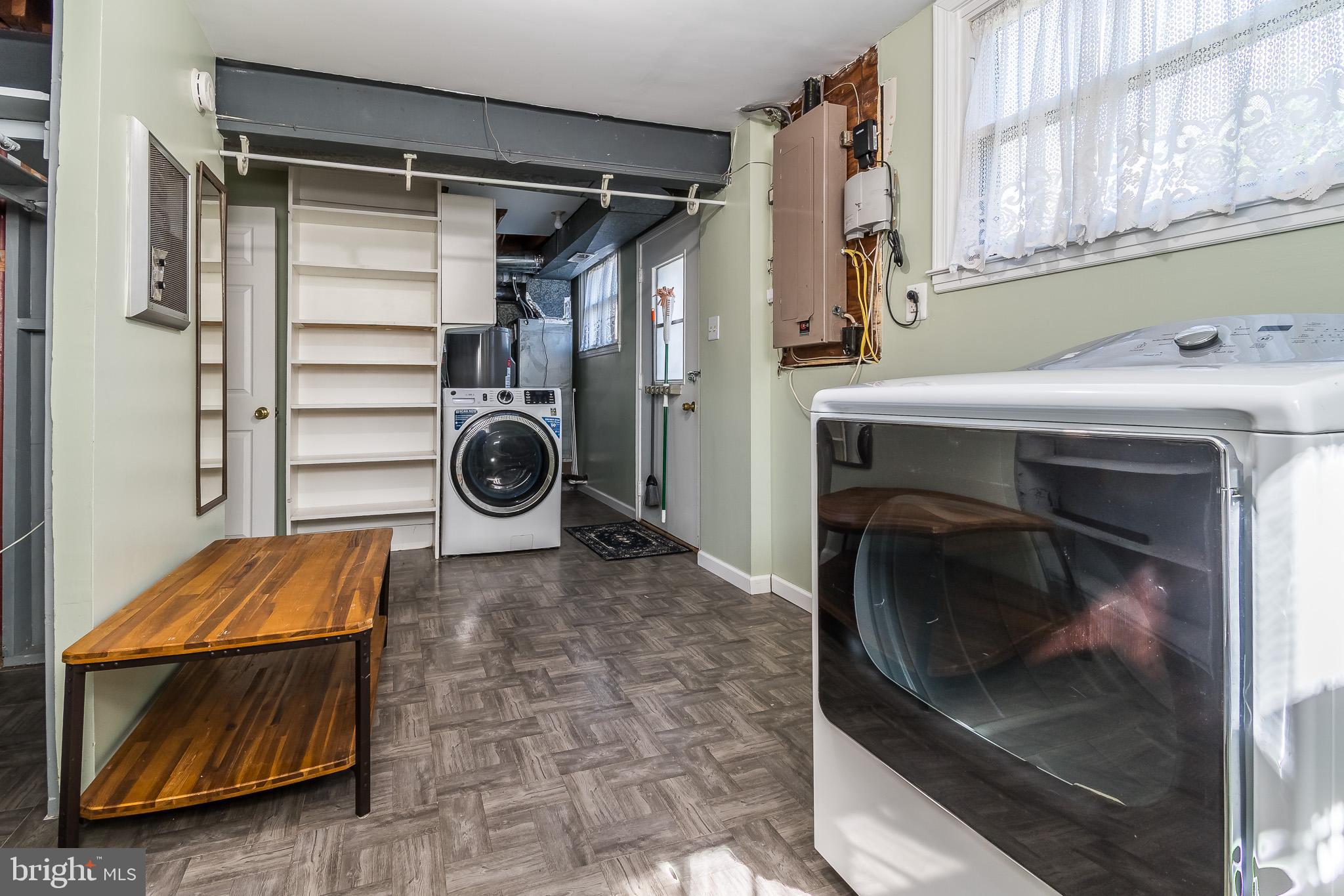 STERLING  PARK - Residential