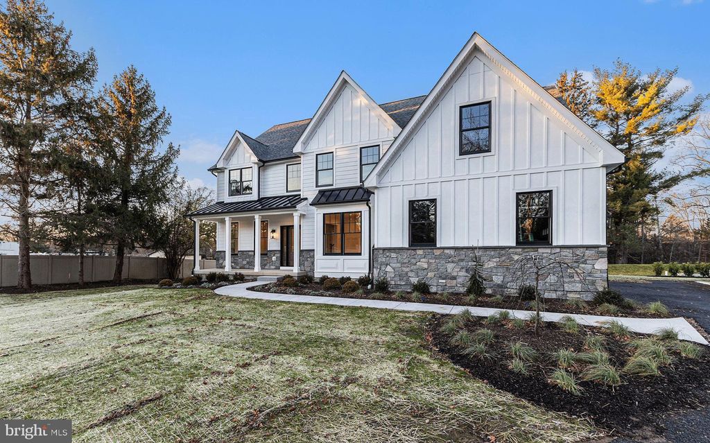 Photo of 409 W Butler Pike, AMBLER, PA 19002 (MLS # PAMC2138580)